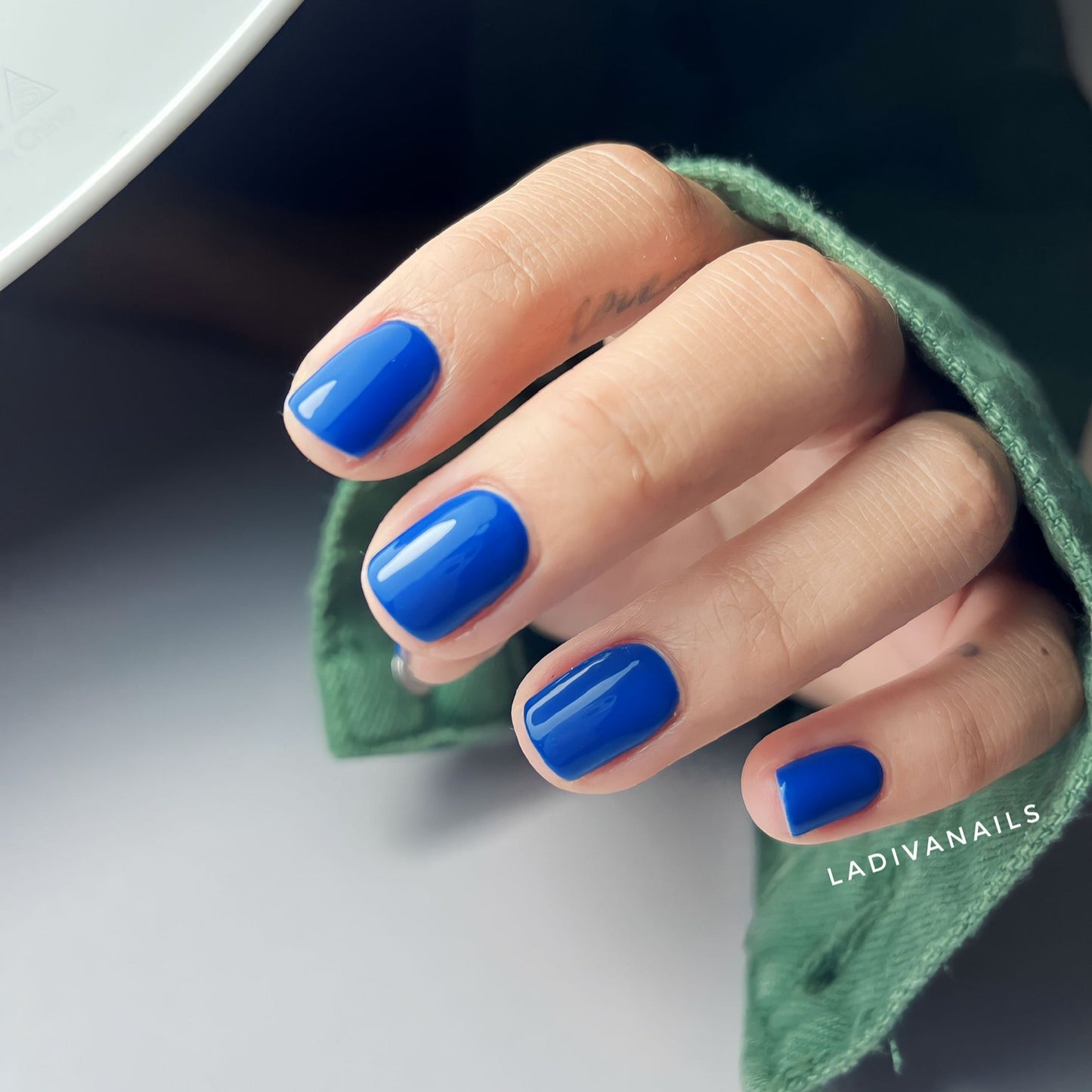 Basic combi manicure with gel polish training